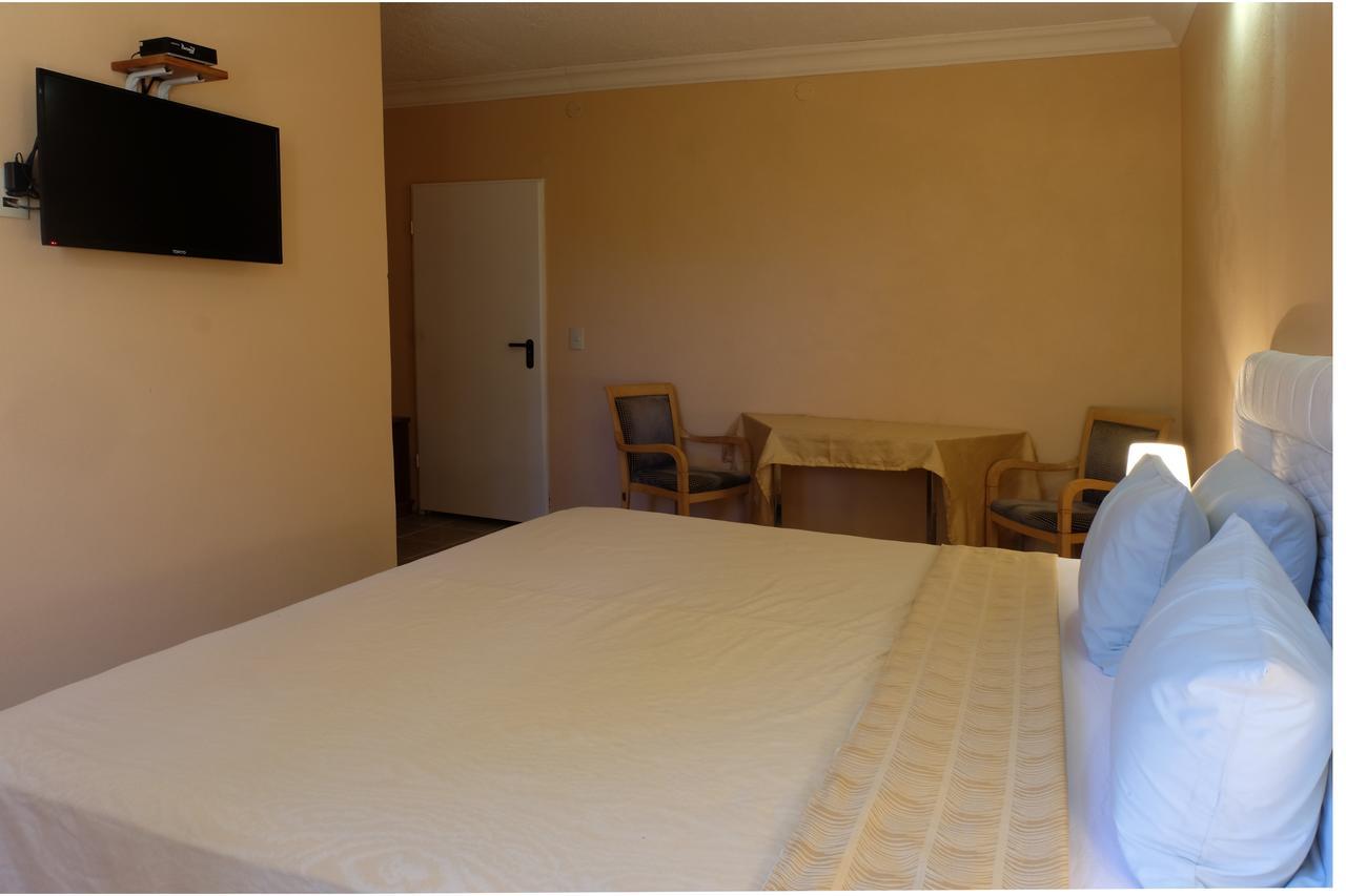 Hotel Independencia Kültér fotó