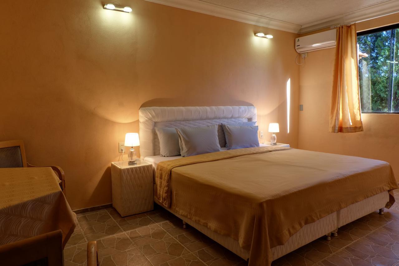 Hotel Independencia Kültér fotó