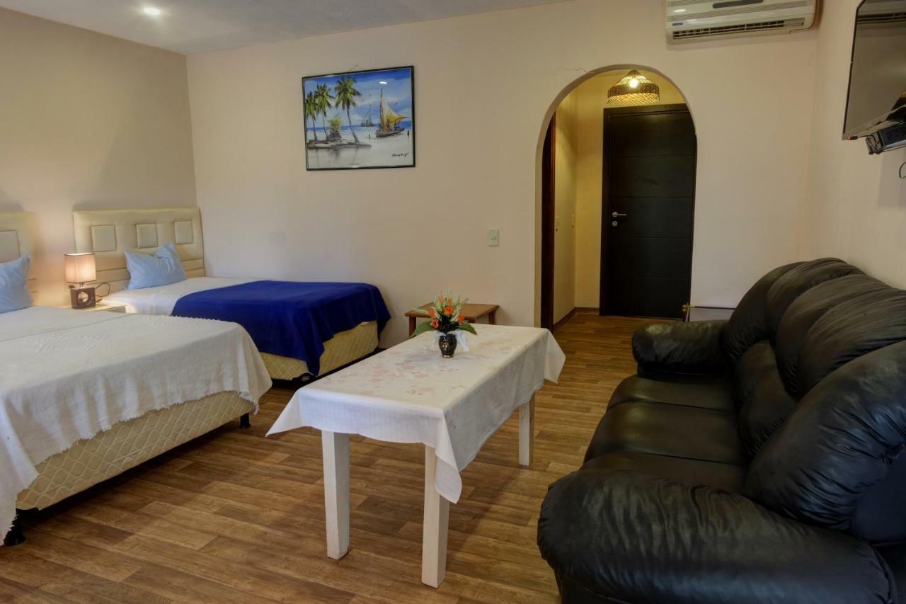 Hotel Independencia Kültér fotó